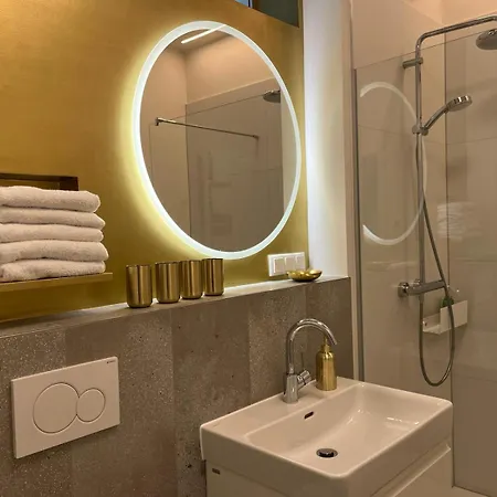 Appartement Golden Flat By Grazrentals With Parkview - Brandnew & Free Parking *