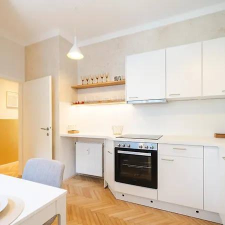 アパート Golden Flat By Grazrentals With Parkview - Brandnew & Free Parking