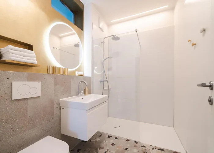 Golden Flat By Grazrentals With Parkview - Brandnew & Free Parking * 格拉茨