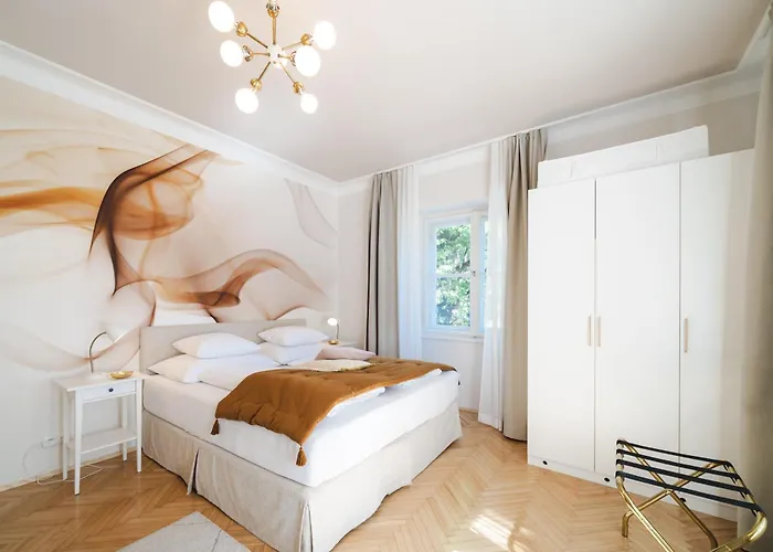 Golden Flat By Grazrentals With Parkview - Brandnew & Free Parking 格拉茨